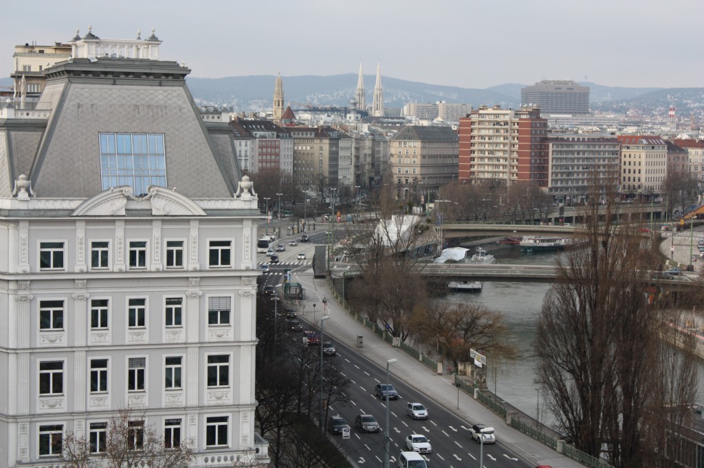 Вид из окна отеля в Вене