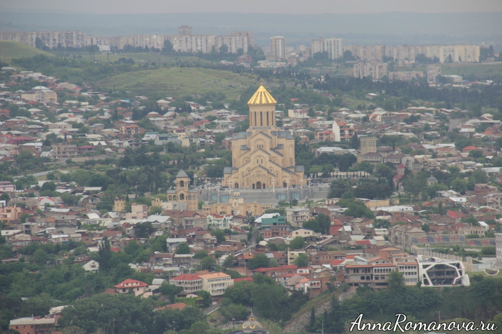 собор святой Троицы в Тбилиси